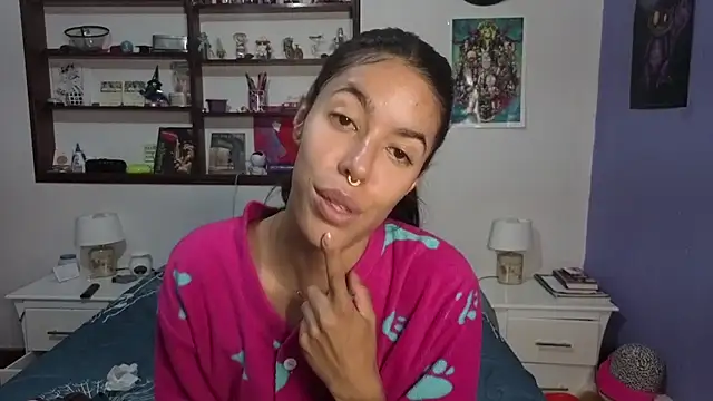 stephania_t webcam