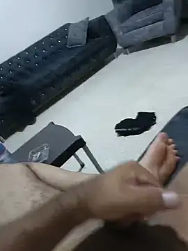 fouad96mo webcam
