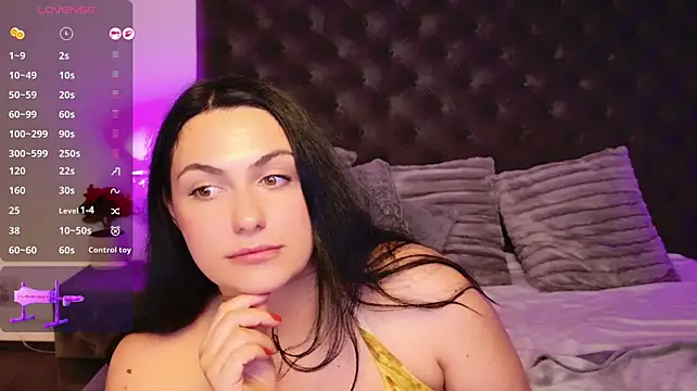 AvaDergan webcam