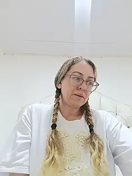 miss_hanna07 BDSM fisting scene