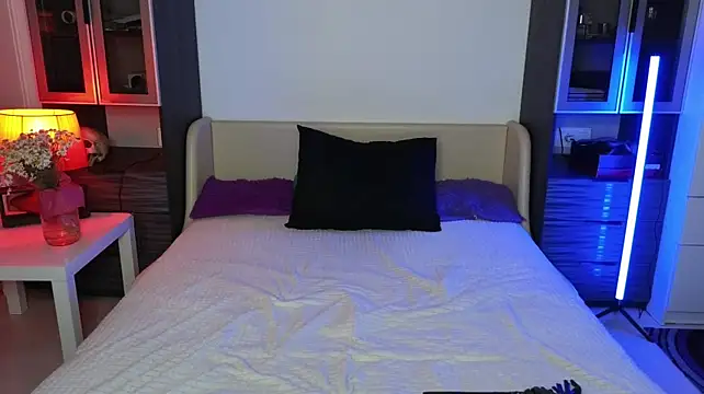 Lila_West webcam