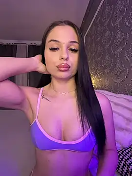 Olivia_Noor webcam