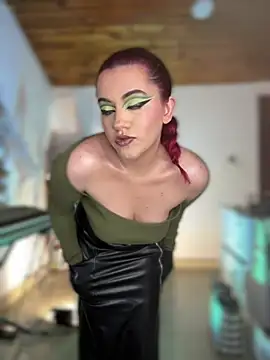 NikkiNix
