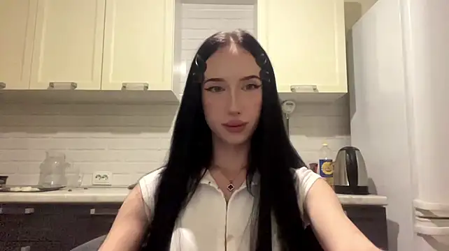 IsabellaQiueen webcam