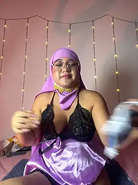 maisa_issa (F young) - spank my pussy