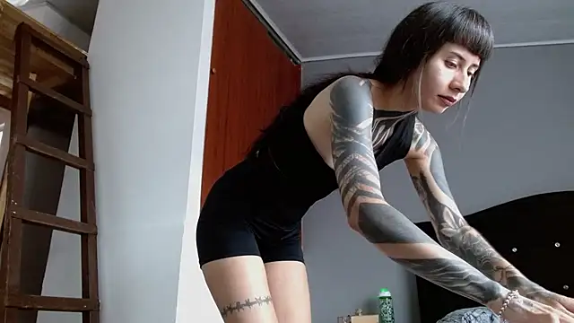 Emilia_1995 webcam