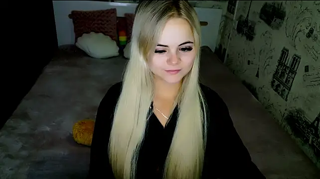 lovely-eyes webcam