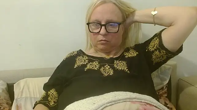 martachatte live cam on StripChat