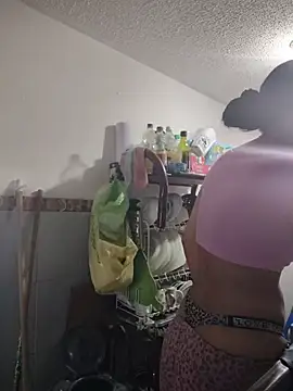 BasmaHernandez live cam on StripChat
