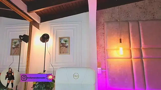 AlessiaLondon webcam