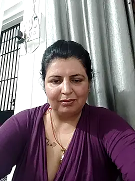 Jann_Riya333 live cam on StripChat