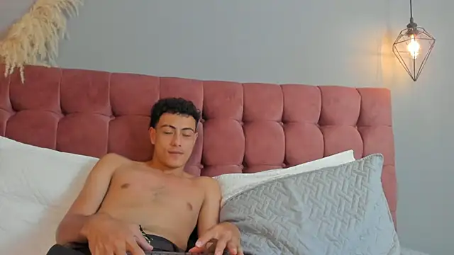 Lois_stone webcam