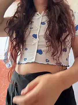 La-Gatiita-trans live cam on StripChat