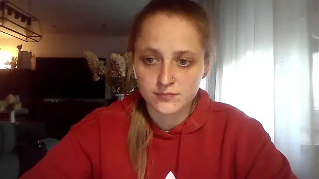 LeaWetGirl webcam