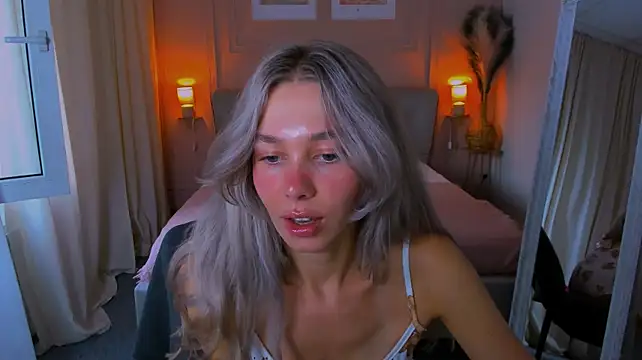 LuluAlis live cam on StripChat
