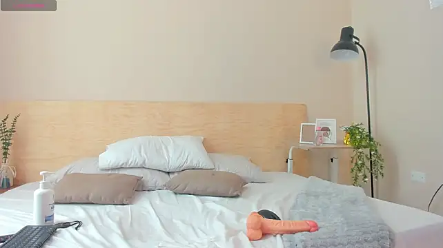 HellLilith_ webcam