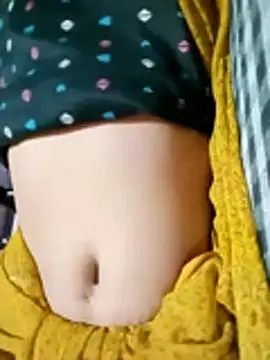 Sexybhabhi80 live cam on StripChat