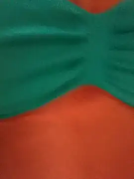 bela14 (F young) - Nua gozando no dildo
