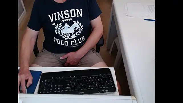 dutchpornking live cam on StripChat