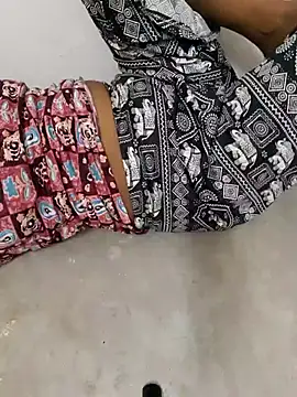 Princess_Zoyaa webcam