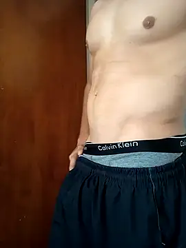 jhonluck2 live cam on StripChat