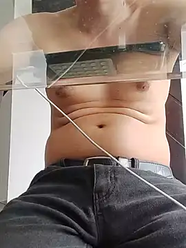 MrSecretSuit live cam on StripChat