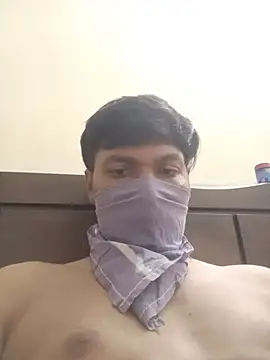 Aloneisbest webcam
