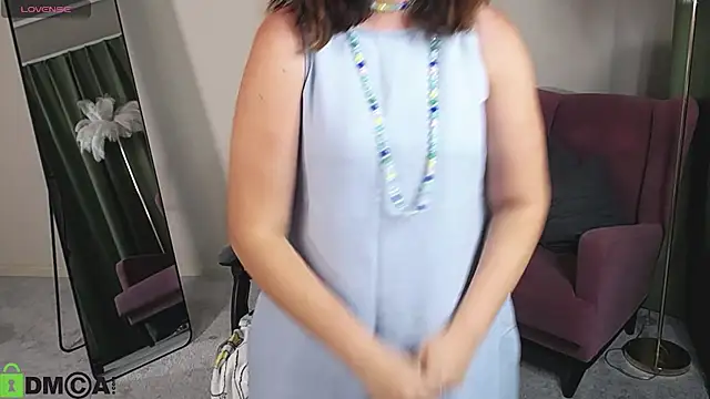 MartaEdams live cam on StripChat