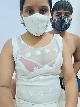 Your___Riya webcam