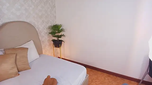 RILLEY_ALLEN live cam on StripChat