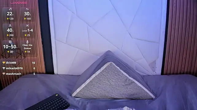 VictoriaLombardy webcam