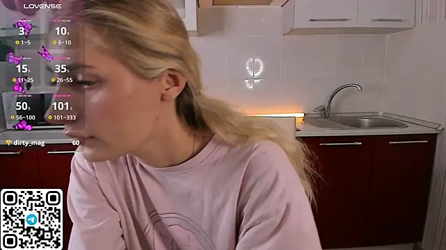 LivyyBossom webcam