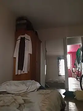 Sexyrondegirl webcam