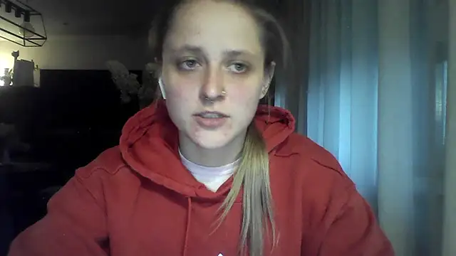 LeaWetGirl webcam