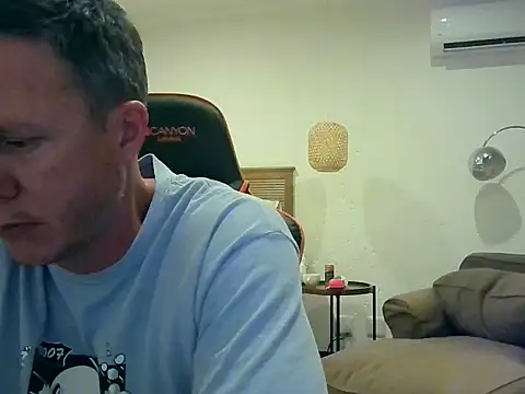 TroyDieselXXX webcam