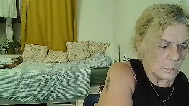 belgianshantie live cam on StripChat