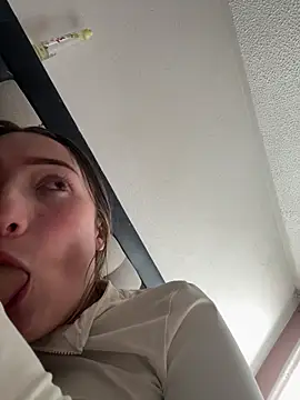 Valery_Salmons webcam