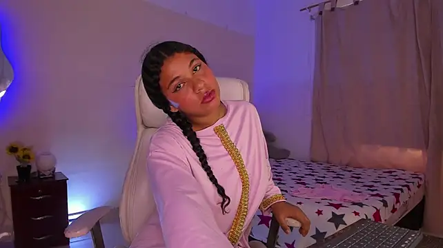 ShairaMassu webcam