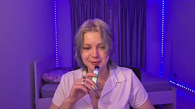 VelouraXo live cam on StripChat
