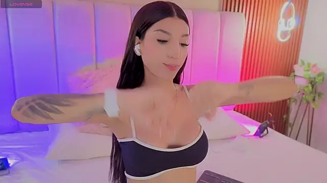 AilishBenson webcam