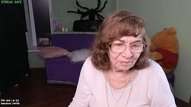 Betty_Brick webcam