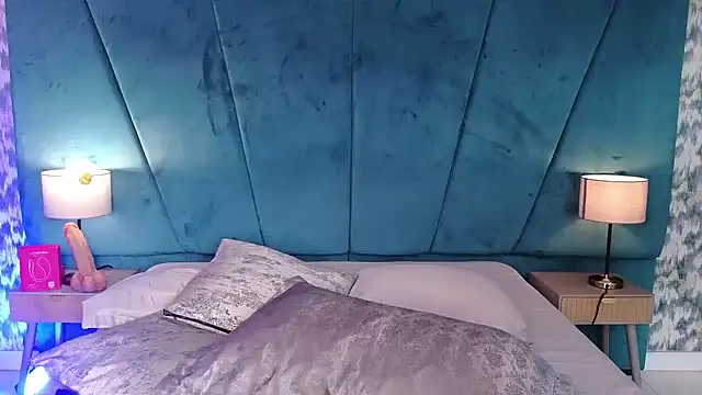 Aaron_Eze webcam