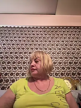 AnastasiaGrey777 live cam on StripChat