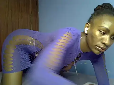 Queen_slim2 live cam on StripChat