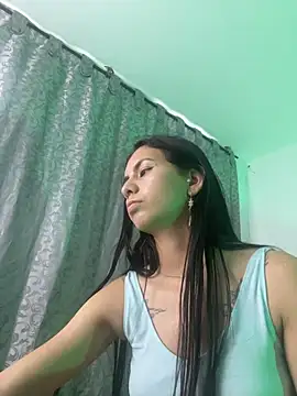 SOL-9 live cam on StripChat