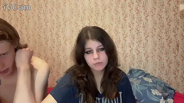 Crystal_Love_Porn live cam on StripChat