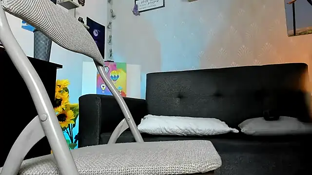 Alaia_Love77 webcam