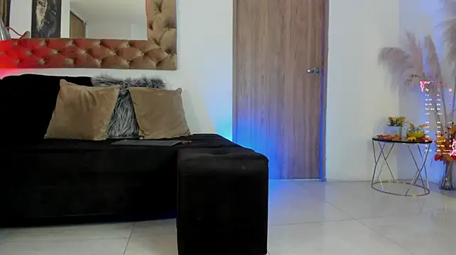 AmelyaMann webcam