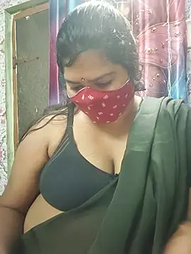 Liyaa_24 webcam