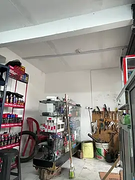 Paul22cm- live cam on StripChat